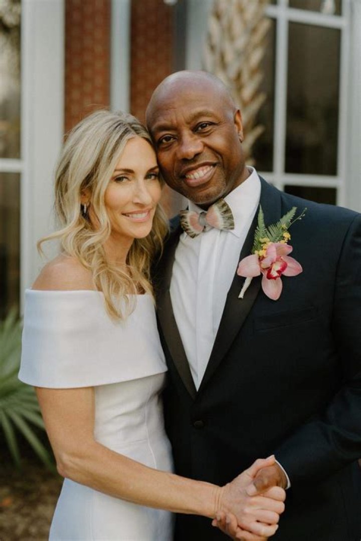 Who is Tim Scotts Girlfriend, Mindy Noce?